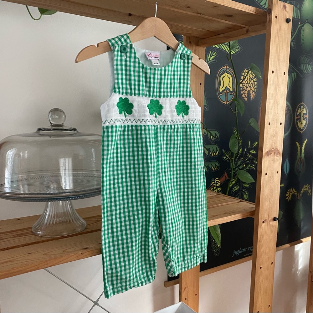 St. Patrick’s Day Shamrock Embroidered Smocked Jon Jon Overall 6-12 months - Picture 4 of 11